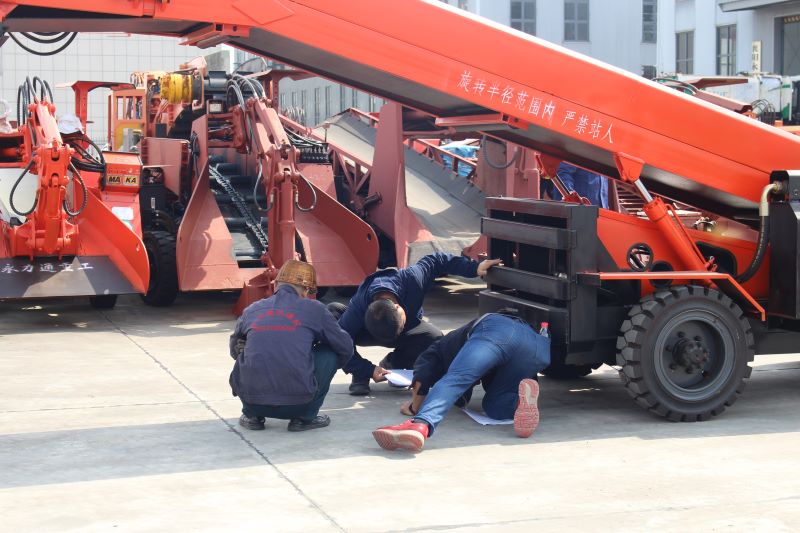 挖掘式扒渣機